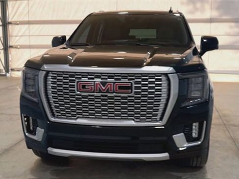 Certified 2023 GMC Yukon Denali w/ Advanced Technology Package image 3