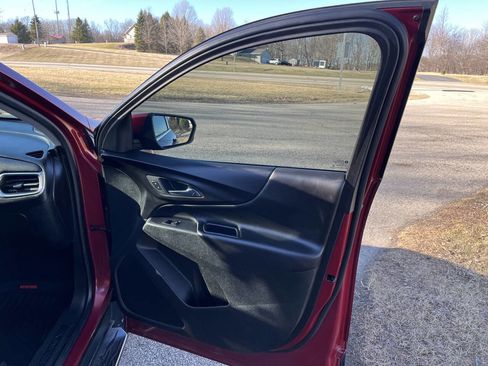 Used 2019 Chevrolet Equinox LT w/ Lights and Bright Package image 30