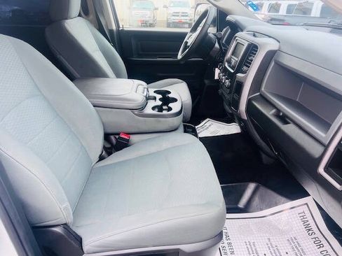 Used 2017 RAM 2500 Tradesman w/ Chrome Appearance Group AWD/4WD image 9