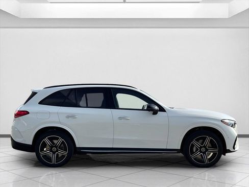 New 2025 Mercedes-Benz GLC 350e 4MATIC image 2