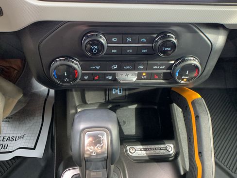 Used 2022 Ford Bronco Badlands AWD/4WD image 18