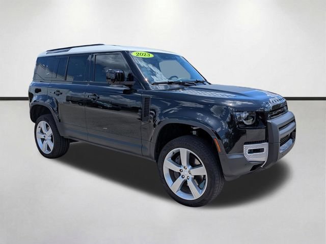 Used 2023 Land Rover Defender 110 SE AWD/4WD image 7