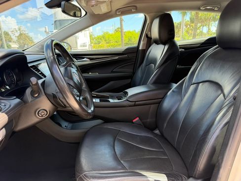Used 2018 Buick LaCrosse Essence FWD image 14