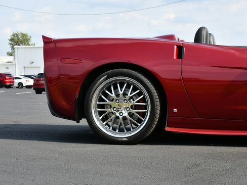 Used 2006 Chevrolet Corvette Convertible w/ Preferred Equipment Group RWD image 10