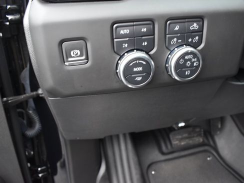 Certified 2024 GMC Sierra 1500 AT4 w/ Technology Package image 16