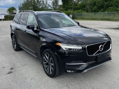 Used 2016 Volvo XC90 T6 Momentum