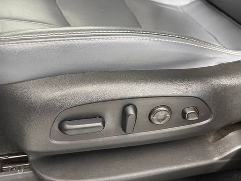Used 2021 Buick Enclave Premium w/ Sun and Sites Package FWD image 26