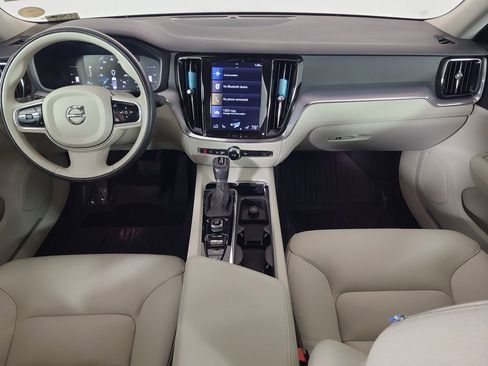 Used 2019 Volvo S60 T5 Momentum FWD image 23