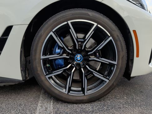 Used 2023 BMW i4 eDrive40 w/ M Sport Package RWD image 15