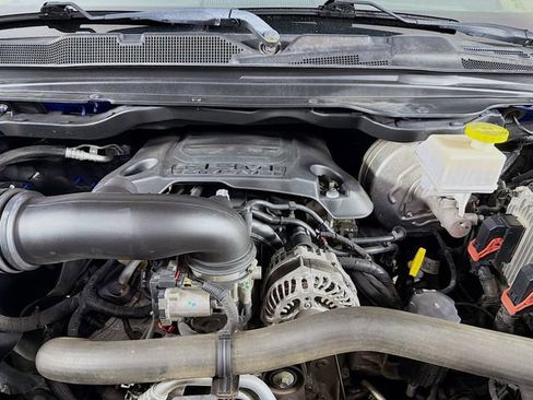 Used 2019 RAM 1500 Laramie RWD image 36