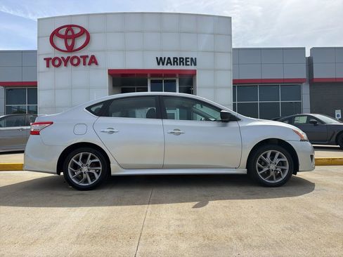 Used 2013 Nissan Sentra SR FWD image 3