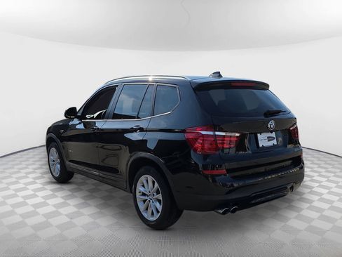 Used 2017 BMW X3 sDrive28i image 4