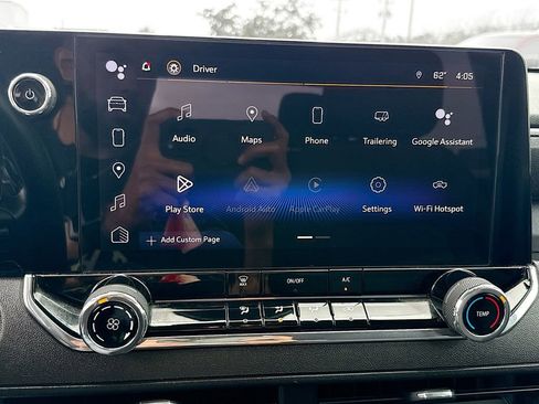 Used 2023 Chevrolet Colorado W/T image 16