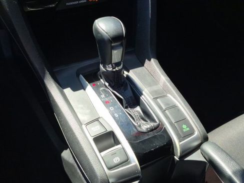 Used 2019 Honda Civic Sport image 12