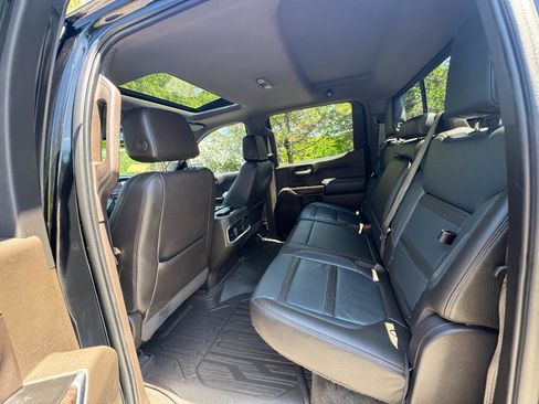 Used 2019 GMC Sierra 1500 Denali w/ Technology Package AWD/4WD image 10