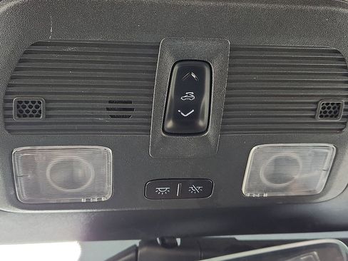 Used 2024 Ford Mustang Premium image 9