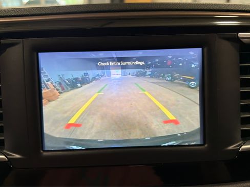 Used 2023 Chrysler Voyager LX FWD image 28