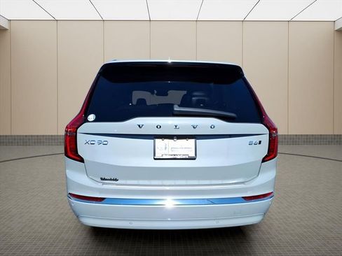 New 2026 Volvo XC90 B6 Plus w/ Protection Package Premier AWD/4WD image 8