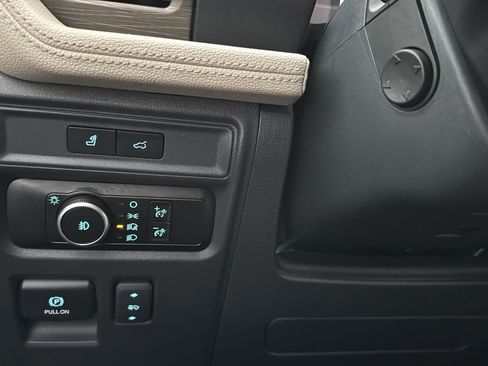 Certified 2024 Ford Expedition Max Limited image 18