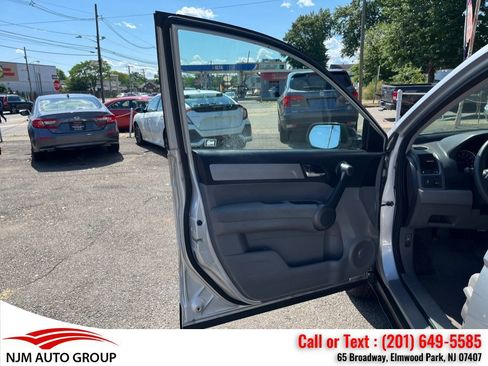 Used 2010 Honda CR-V LX image 16