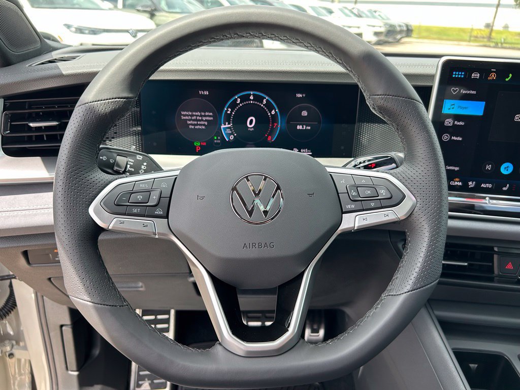 New 2026 Volkswagen Tiguan SE R-Line FWD image 19