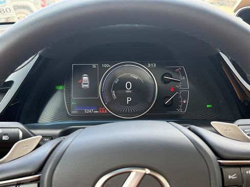 Certified 2025 Lexus ES 300h w/ Premium Package FWD image 17