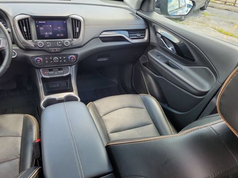 Certified 2023 GMC Terrain AT4 AWD/4WD image 16