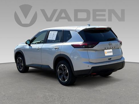 Used 2025 Nissan Rogue SV image 21
