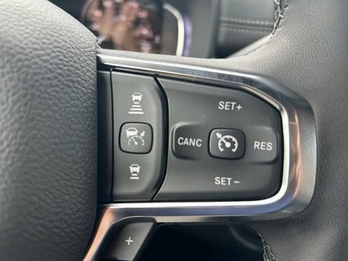 New 2026 RAM 2500 Laramie AWD/4WD image 24