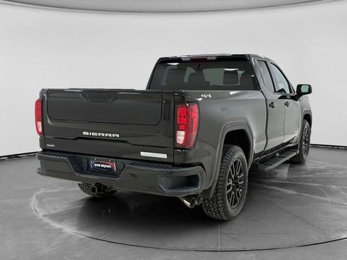 Used 2021 GMC Sierra 1500 Elevation w/ LPO, Elevation Black Package AWD/4WD image 3
