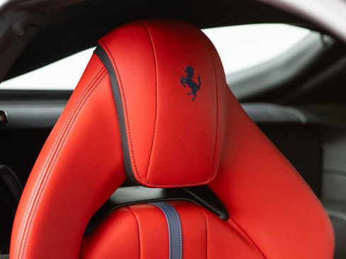 Used 2020 Ferrari 812 Superfast RWD image 54