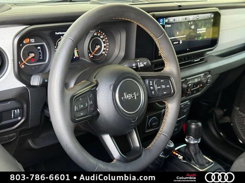 Used 2024 Jeep Wrangler Unlimited Sport AWD/4WD image 17