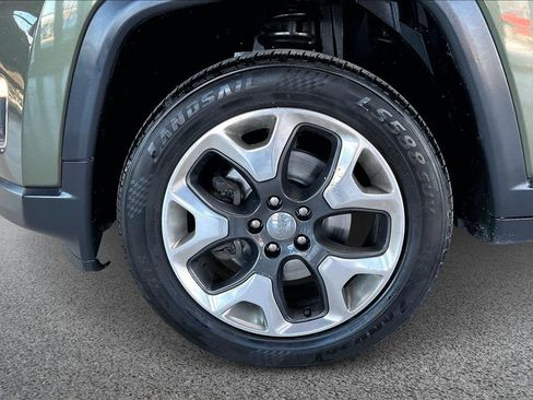 Used 2018 Jeep Compass Limited w/ Navigation Group image 32