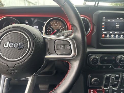 Used 2021 Jeep Wrangler Unlimited Rubicon w/ Steel Bumper Group image 18