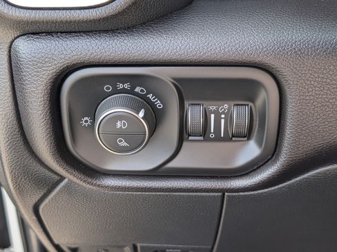 Used 2023 RAM 2500 Laramie AWD/4WD image 22