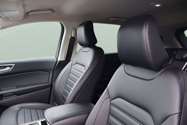 Used 2023 Ford Edge SEL w/ Convenience Package AWD/4WD image 12