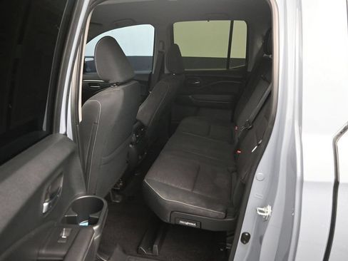 Used 2024 Honda Ridgeline Sport image 10