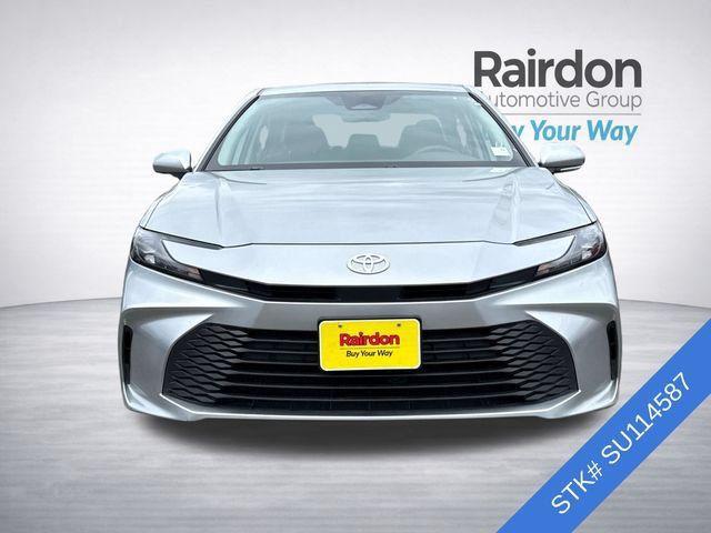 Used 2025 Toyota Camry LE FWD image 2