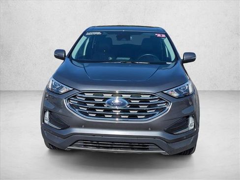 Used 2022 Ford Edge Titanium AWD/4WD image 2
