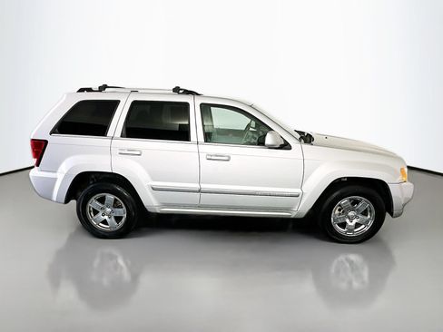 Used 2007 Jeep Grand Cherokee Overland AWD/4WD image 8