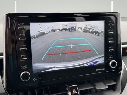 Used 2021 Toyota Corolla LE image 14