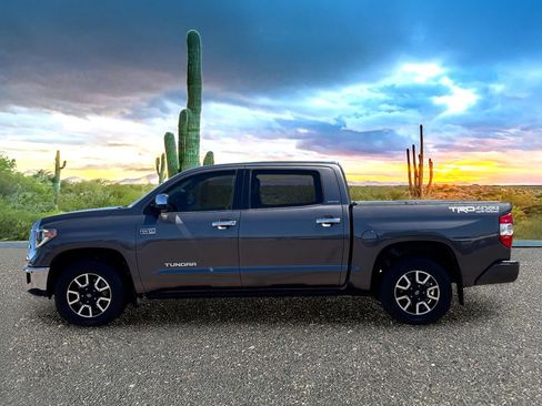 Used 2018 Toyota Tundra Limited w/ Limited Premium Package AWD/4WD image 3