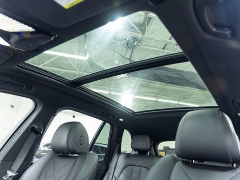 Used 2023 BMW X5 xDrive40i AWD/4WD image 13