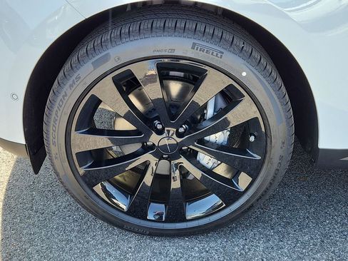 New 2026 Land Rover Range Rover Sport SE AWD/4WD image 9