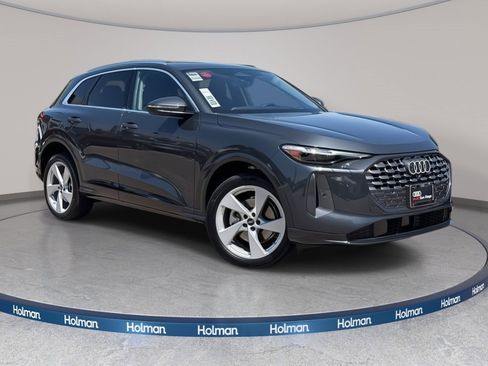 Certified 2025 Audi Q5 Premium Plus w/ Premium Plus image 1