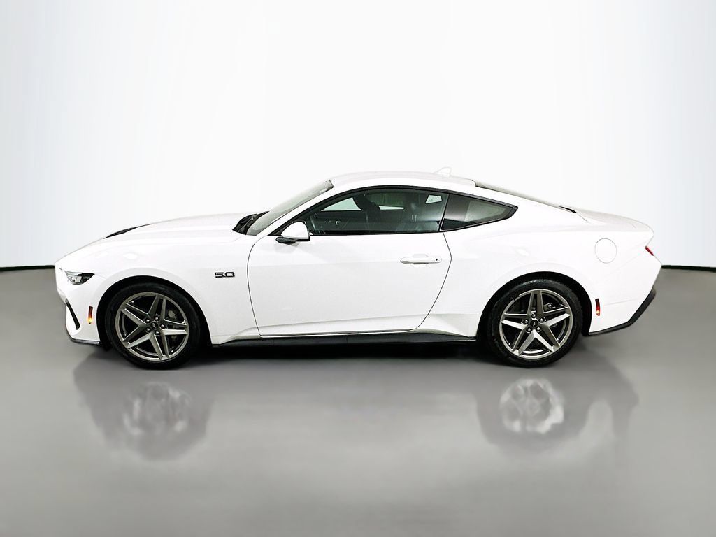 Used 2024 Ford Mustang GT Premium RWD image 5