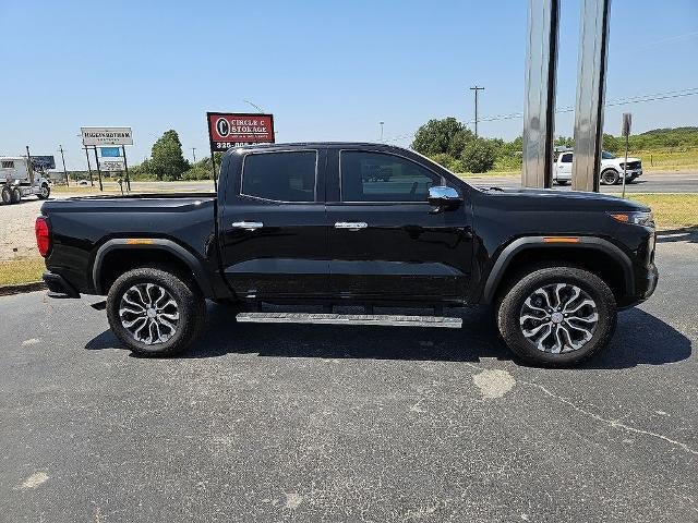 Used 2026 GMC Canyon Denali w/ LPO, Black Badging Package AWD/4WD image 9