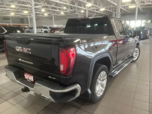 Used 2021 GMC Sierra 1500 SLT w/ SLT Premium Plus Package AWD/4WD image 3