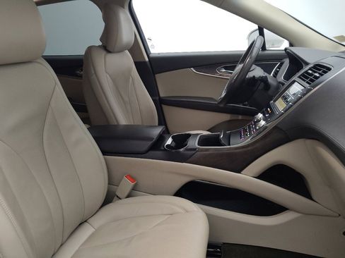 Used 2018 Lincoln MKX Reserve w/ Driver Assistance Package image 21