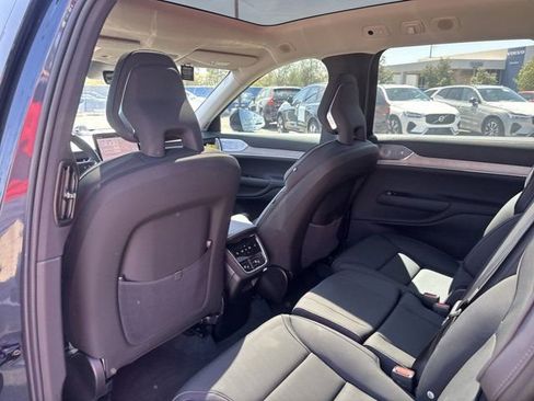 New 2025 Volvo EX90 Ultra image 18